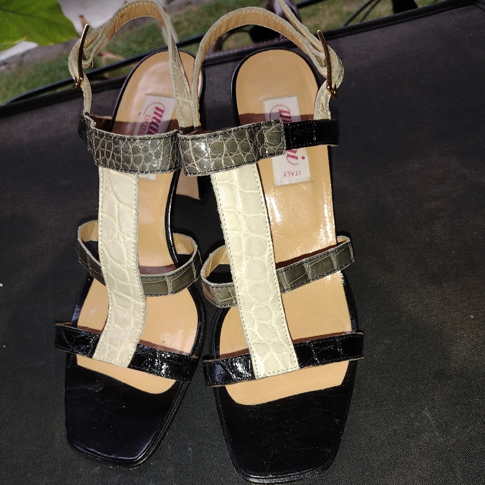 REDUCED--SNAKESKIN LEATHER LOOK HEEL SANDALS BY DONNA MAURI